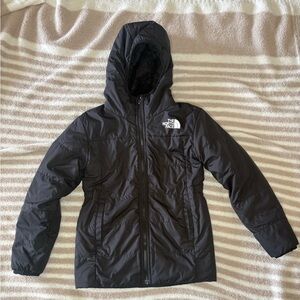 The North Face Girls' Reversible Mossbud Parka. Size 7/8. Excellent condition.